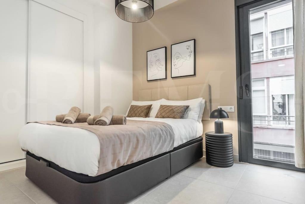 Modern Apartment With Patio & Parking By Rems 말라가 외부 사진