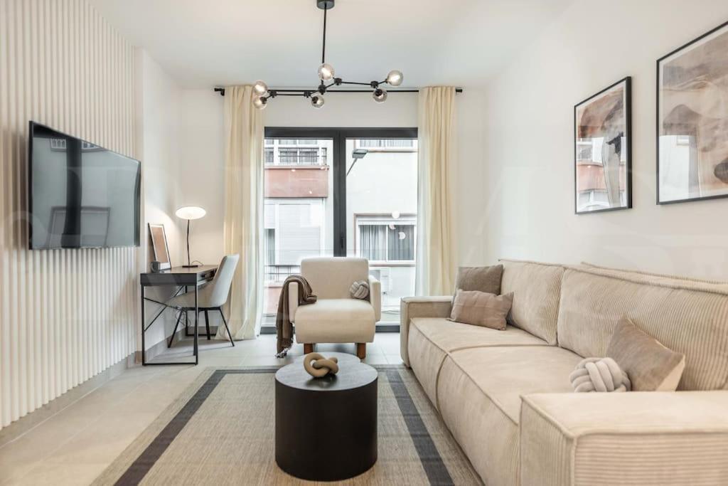 Modern Apartment With Patio & Parking By Rems 말라가 외부 사진